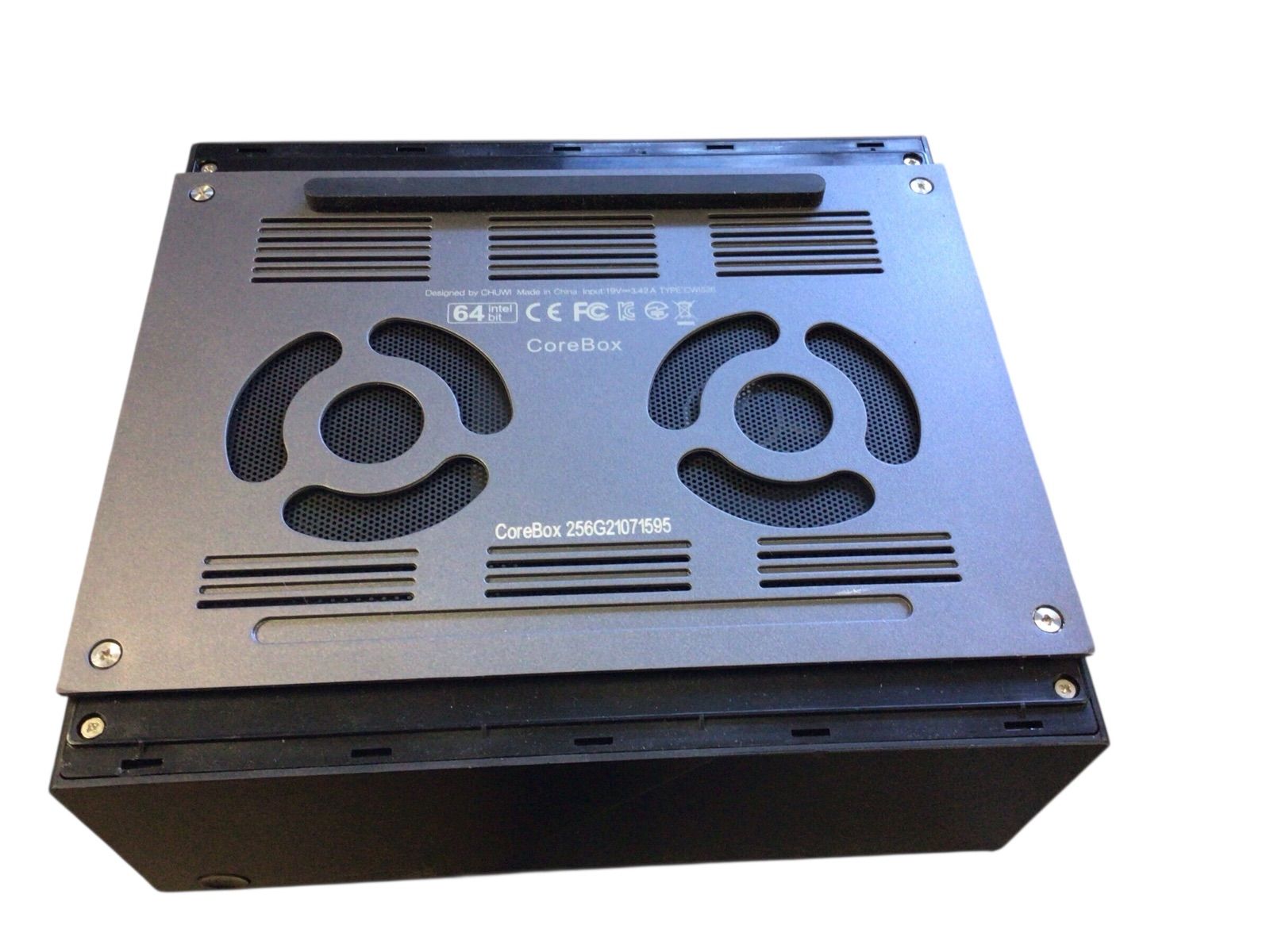 ジャンク］CHUWI CoreBox Intel core i5-5257U 8GBRAM Windows10