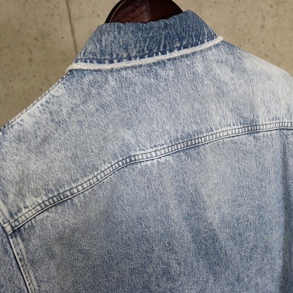 VERSACE 銀座店 ヴェルサーチ メデューサボタン デニムシャツ