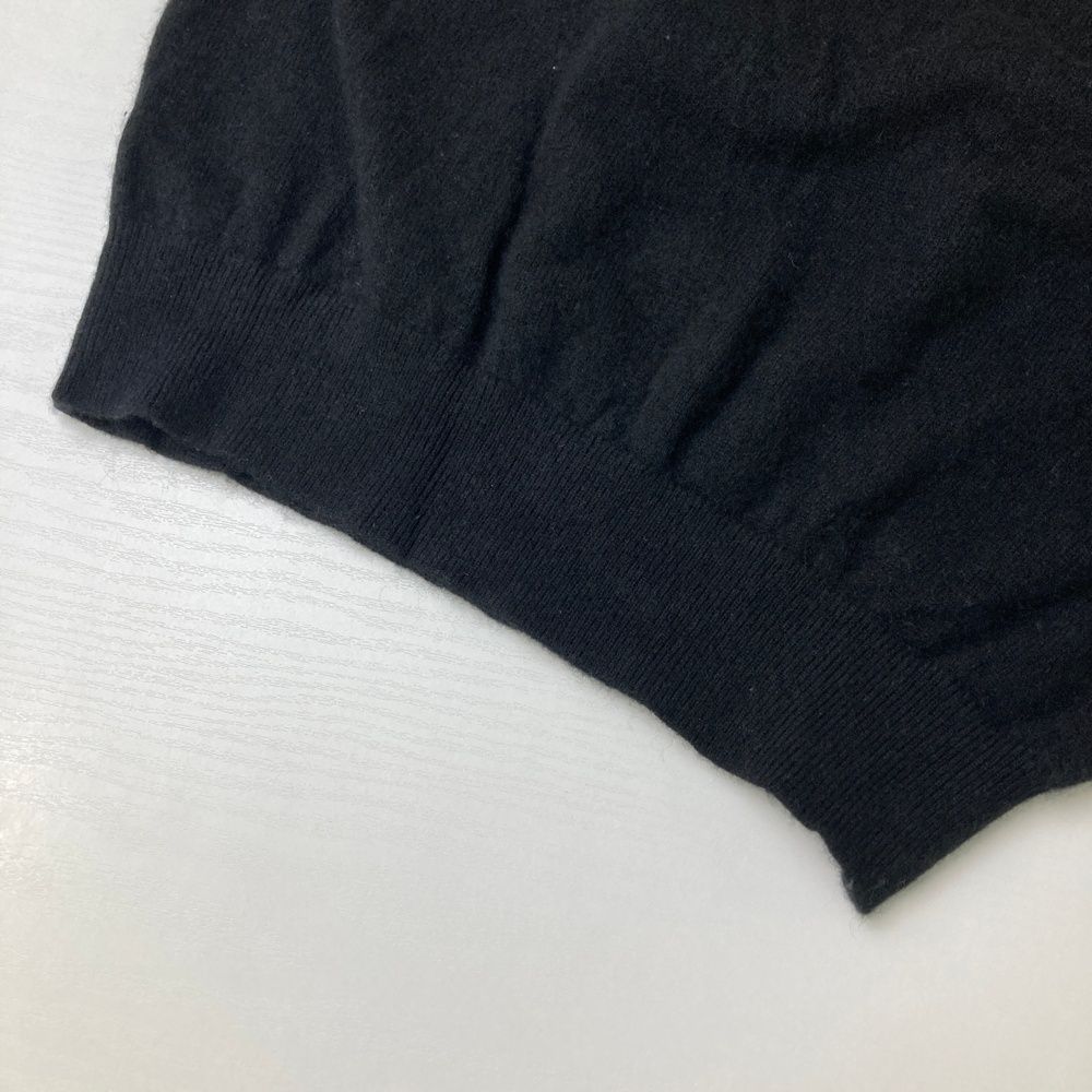 Vネック カシミヤ ニットベスト 4 M ブラック 黒マスターバニーエディション Vネック カシミヤ ニットベスト 4 M ブラック 黒マスターバニー