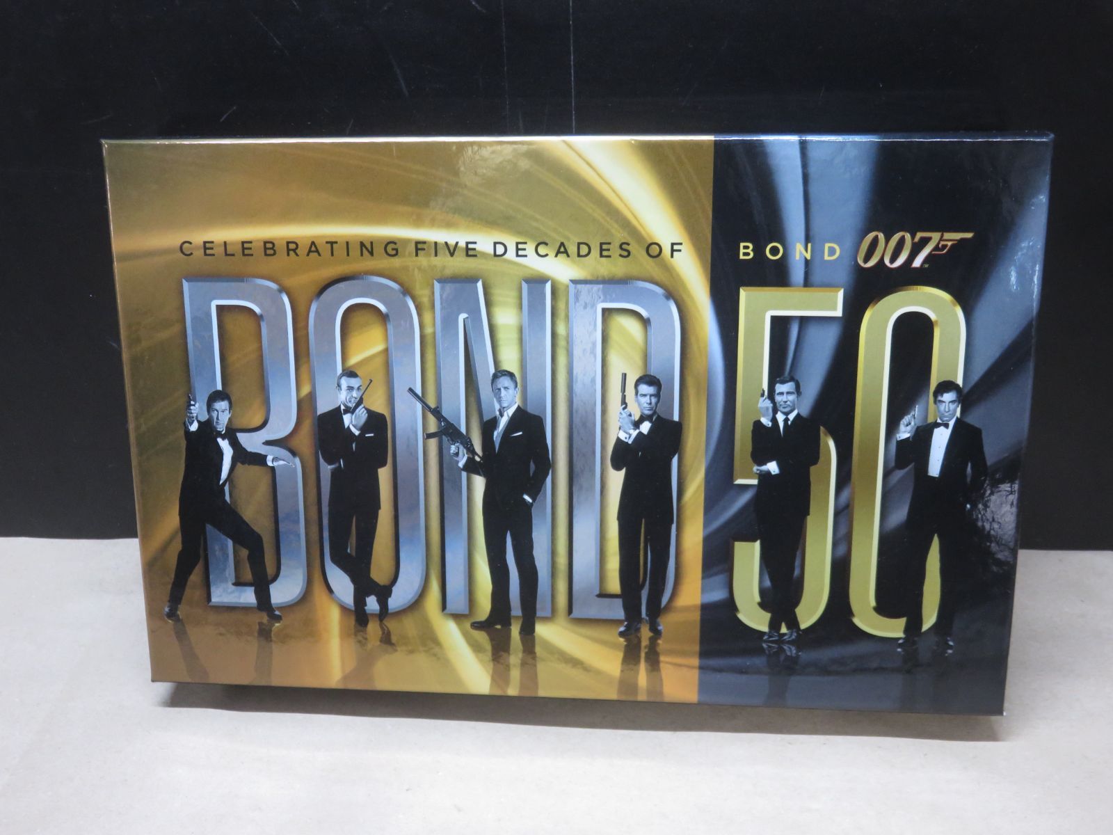 Blu-ray】007 製作50周年記念版 ブルーレイBOX ※1枚欠品(女王陛下の007