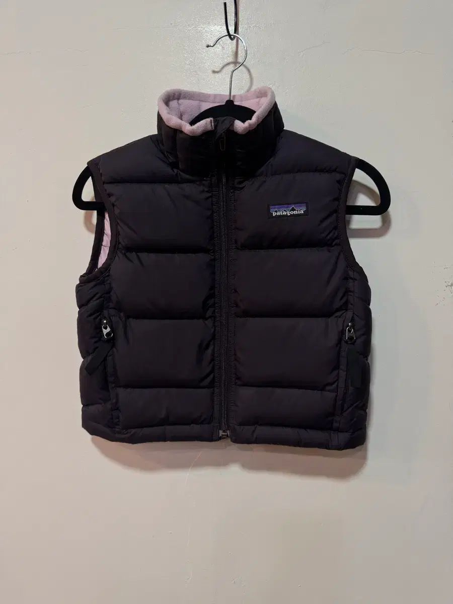 パタゴニア キッズ ダウン ベスト XXS (3-4歳) - メルカリ