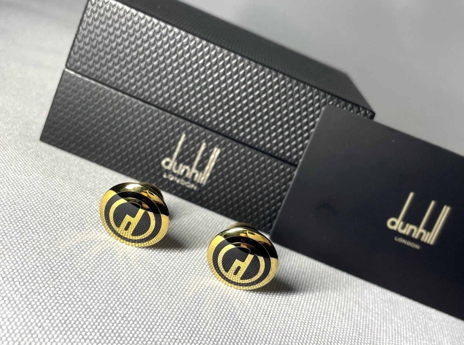 美品 希少 dunhill ダンヒル dロゴ ブラック＆ゴールド オーバルカフス