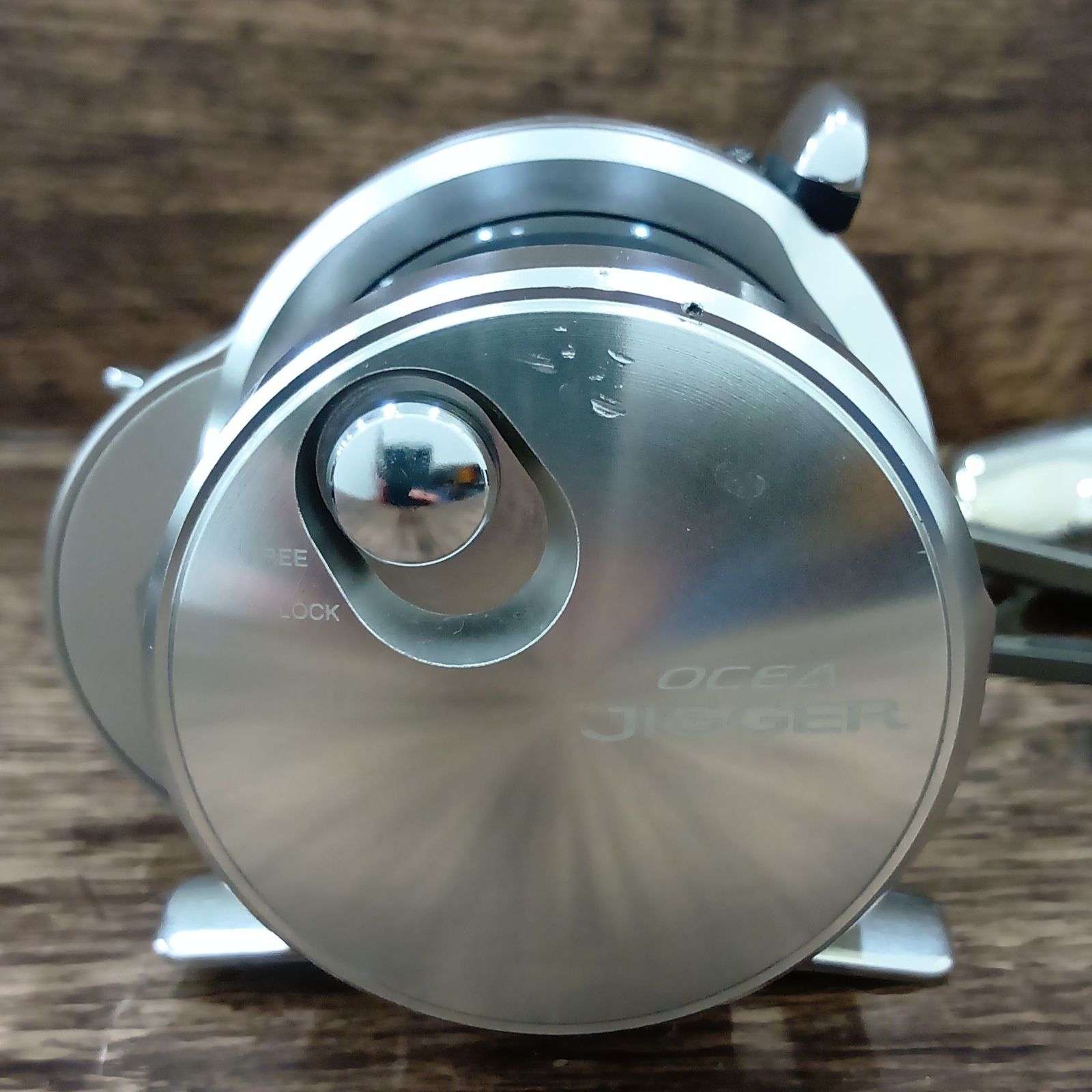 シマノ (SHIMANO) 17 オシアジガー 1500HG ベイトリール - メルカリ