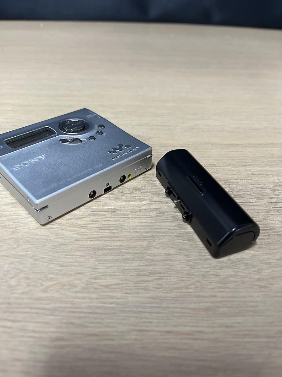 ジャンク品】 SONY ソニー ポータブル MDプレーヤー ウォークマン