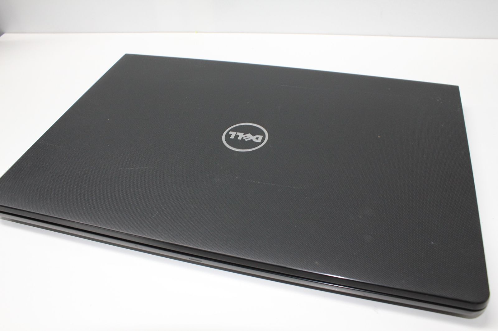 中古ノートPC】Dell〈Vostro 15（3568）〉Intel Core i3/SSD256GB