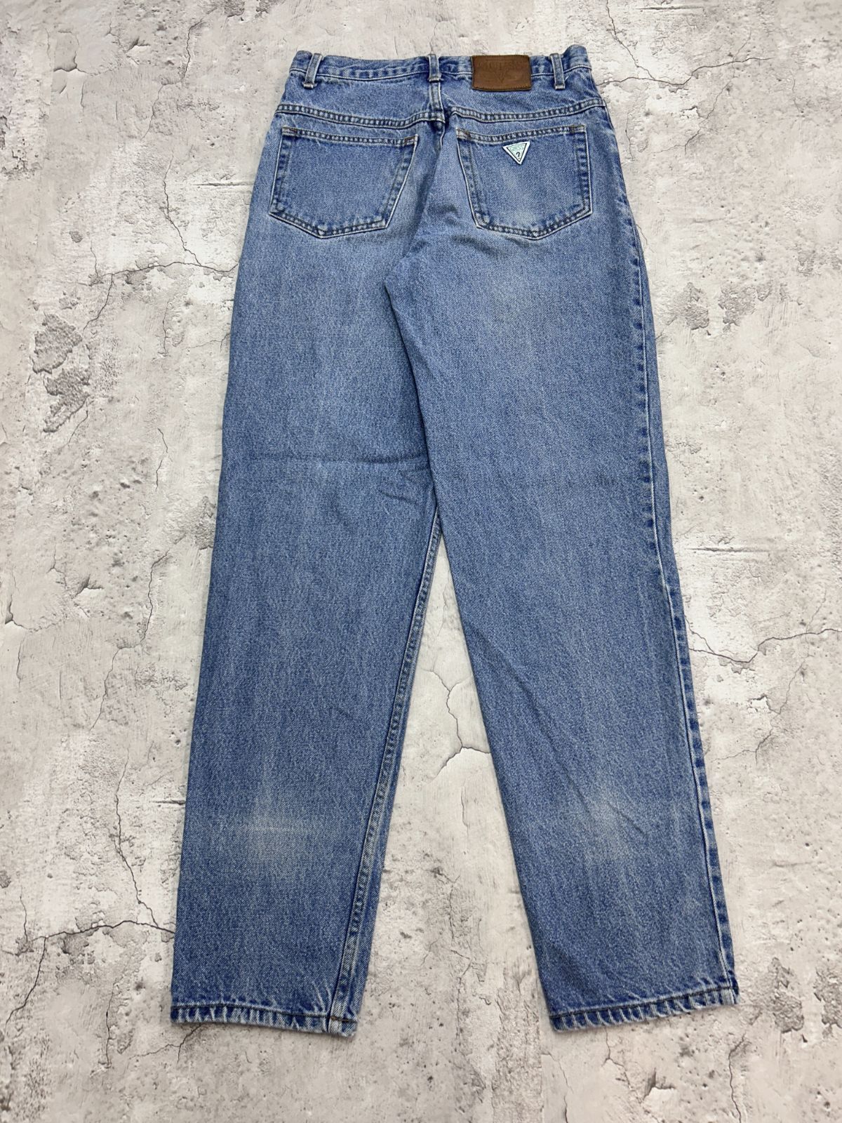 90s USA製 GUESS ゲス ボトムス デニムパンツ 古着 ライトインディゴ 
