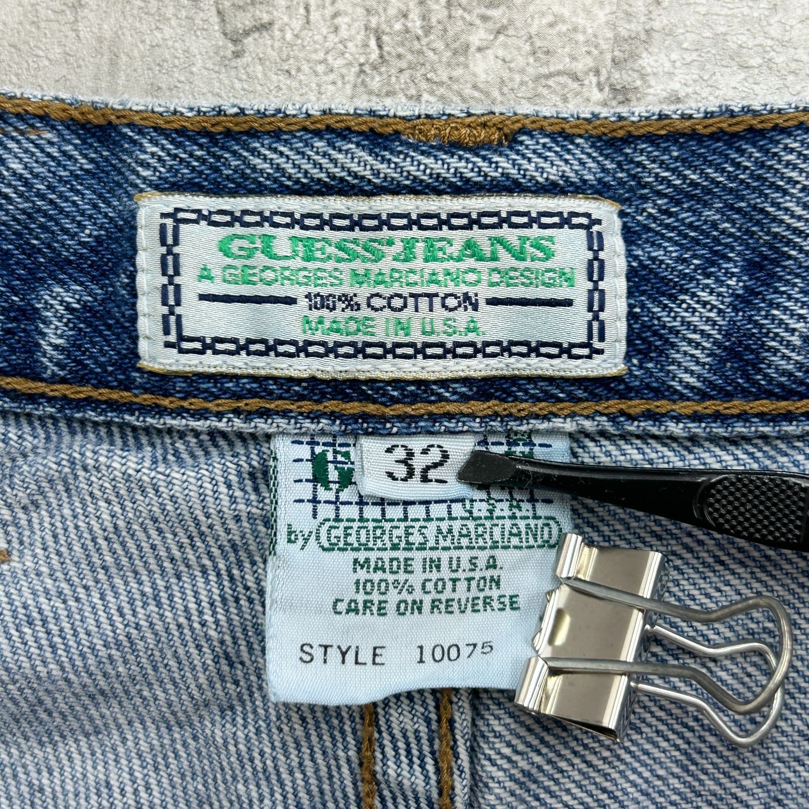90s USA製 GUESS ゲス ボトムス デニムパンツ 古着 ライトインディゴ 