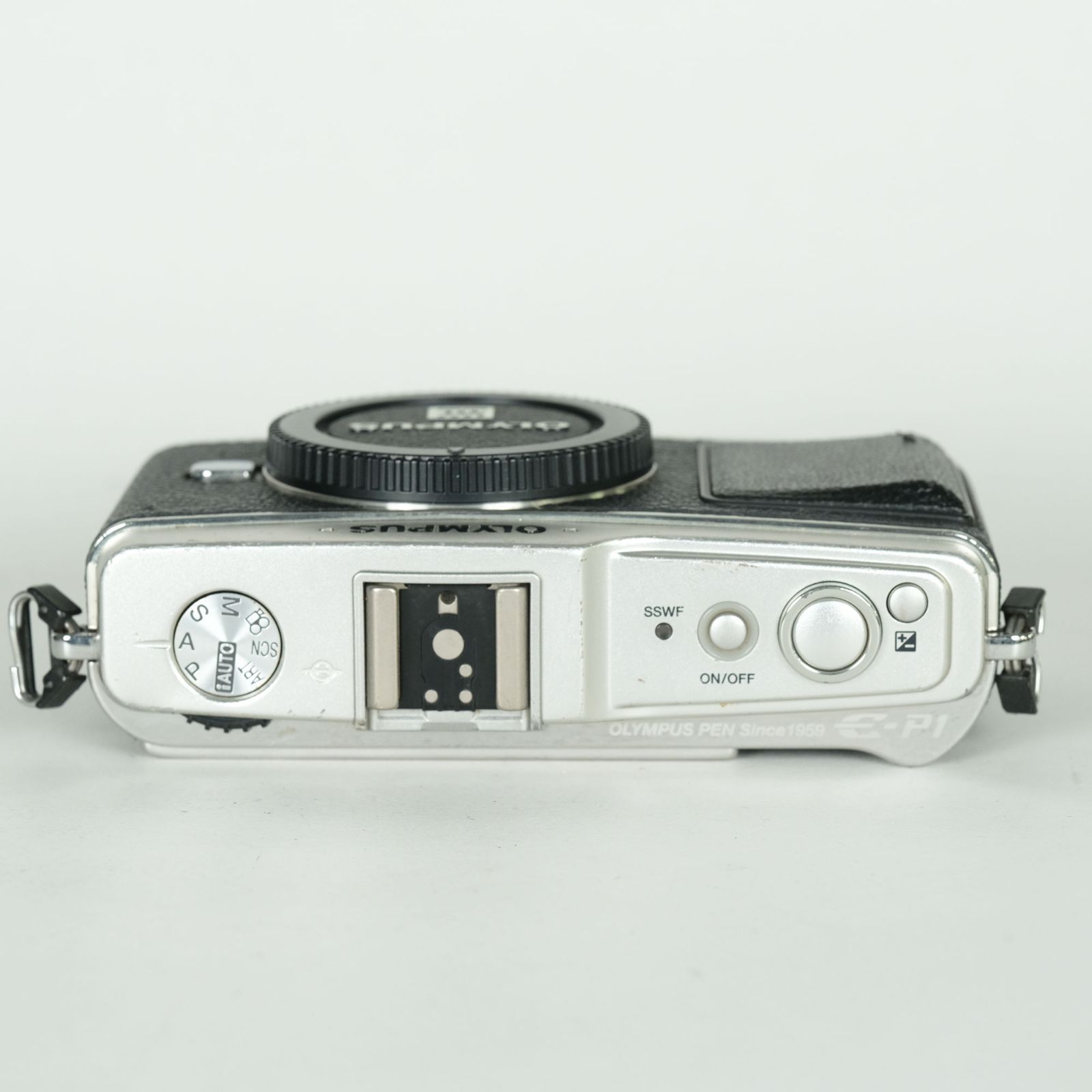 並品] OLYMPUS PEN E-P1 ボディ シルバー | マイクロフォーサーズ