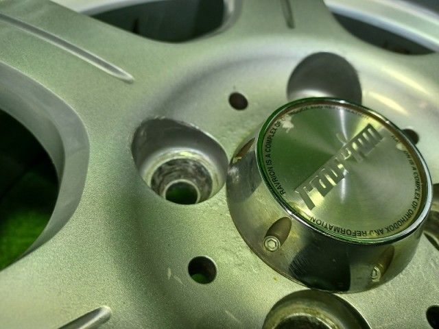 ラブリオン ﾔﾘｽ ｱｸｱ ホイール アルミ シルバー 16インチ 5.5J 4穴 4本 