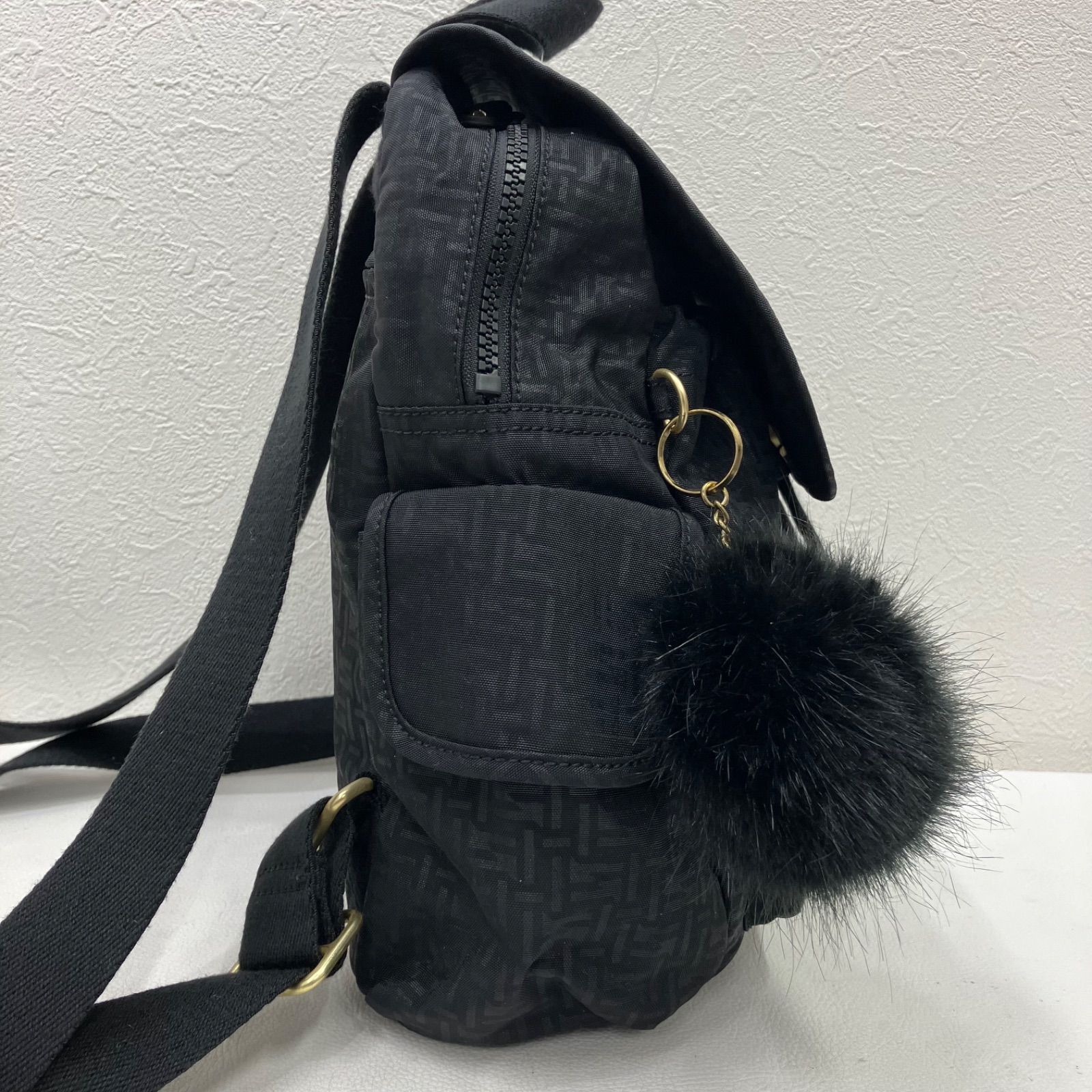 7964 KIPLING kipling キプリング シグネチャーエンボス リュック 