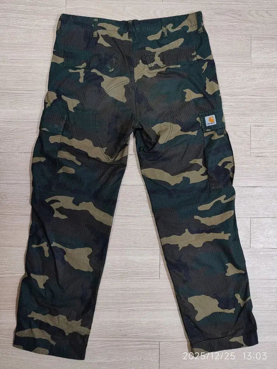 カーハート WIP レギュラー カーゴ パンツ 34/32 - メルカリ