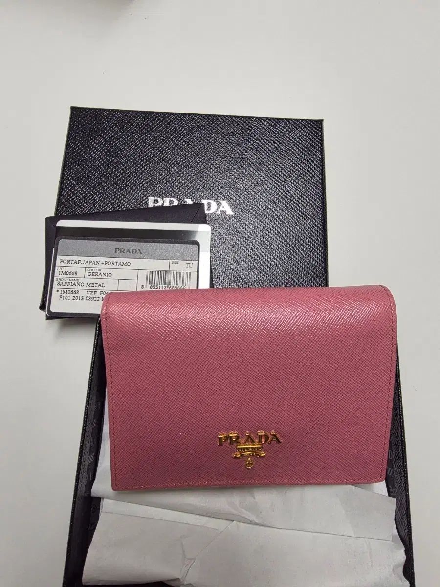 プラダ サフィアーノ ピンク 二つ折り財布 - メルカリ