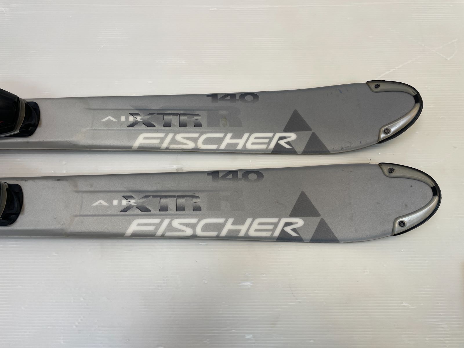 ◇ メンテ済◇ スキー Fischer SCENEO AIR XTR 140 cm + F11 ski
