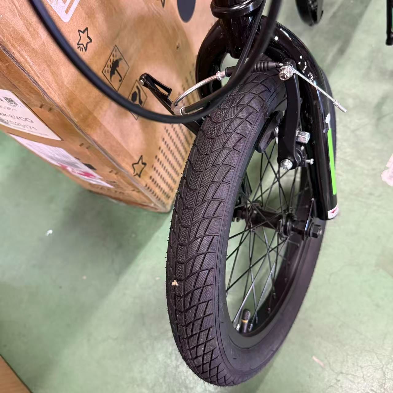 AVASTA】Gemini 16インチ子供用BMX自転車 かっこいい街乗りBMX自転車