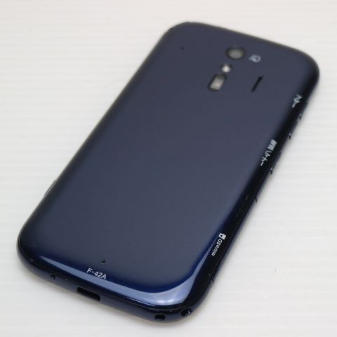 新品同様 F-42A らくらくスマートフォン ネイビー 即日発送 スマホ 白