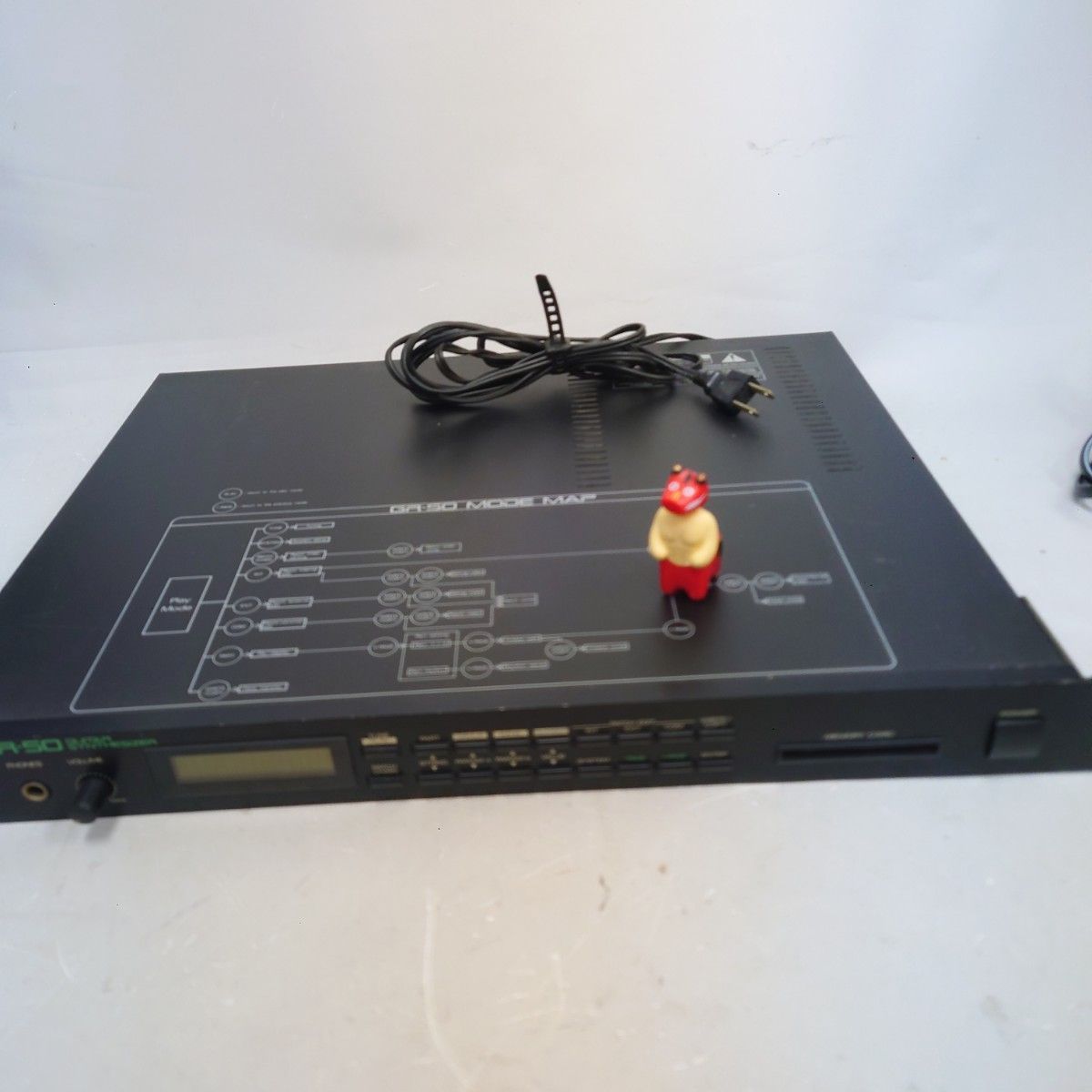 Roland GR-50 Guitar Synthesizer 動作品 本体のみ ギターシンセ音源