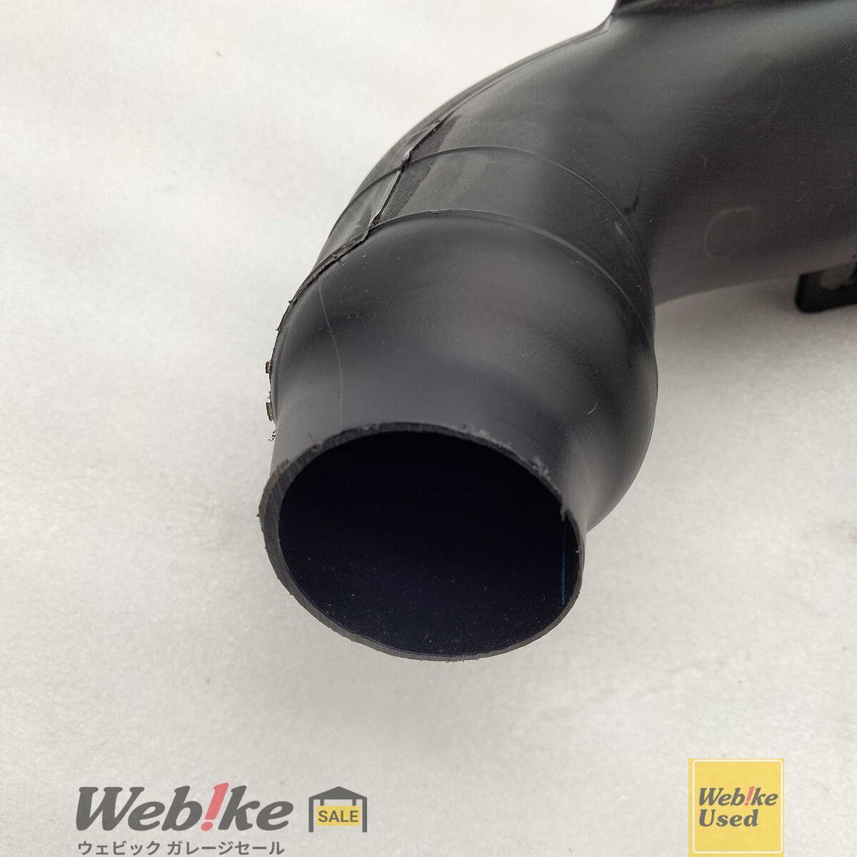 中古パーツ カワサキ純正中古パーツ ZX-25R エアインテークダクト 39045-0048