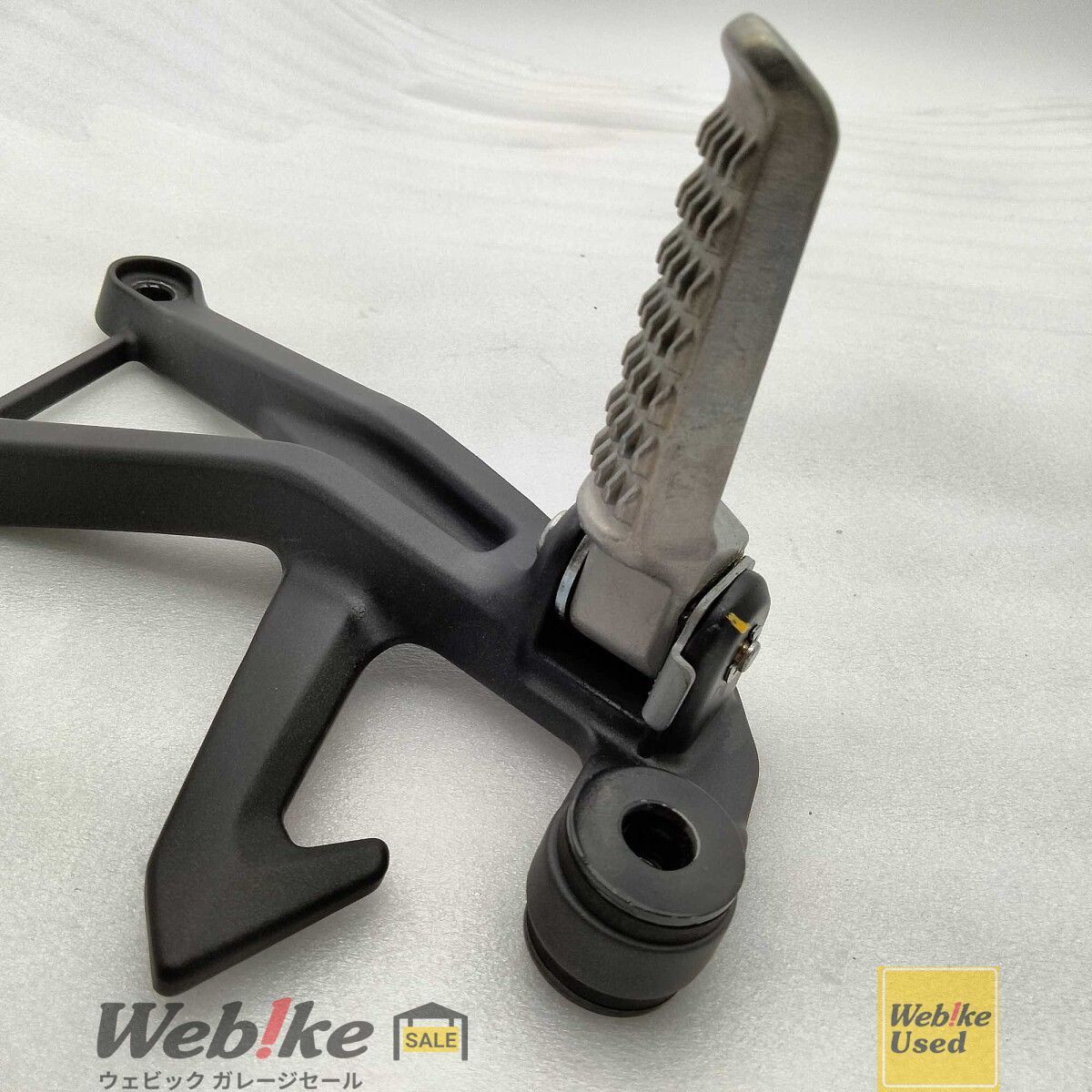 カワサキ純正中古パーツ ZX-25R タンデムステップ 左右セット 34028