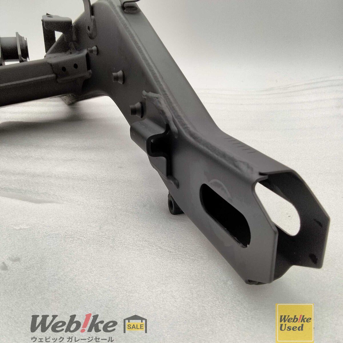 カワサキ純正中古パーツ ZX-25R スイングアーム 33001-0721-18R