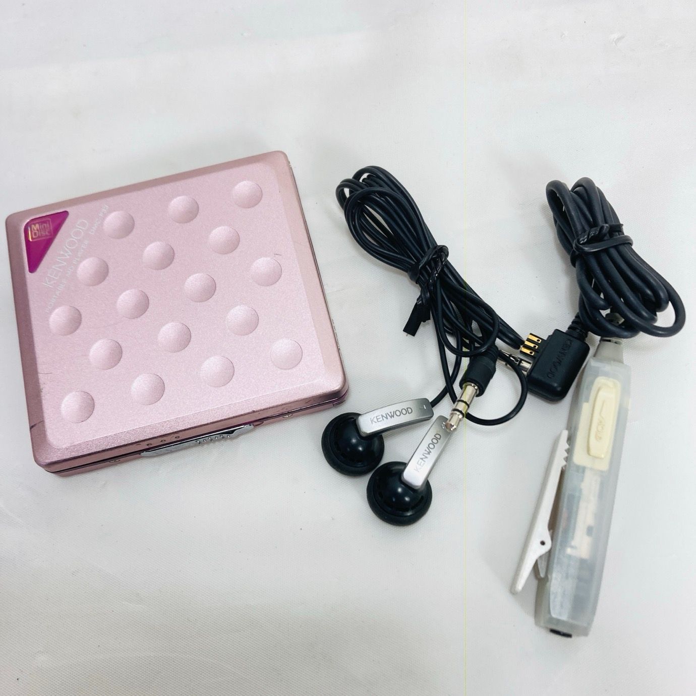 KENWOOD ポータブルMDプレーヤー DMC-T33 2002 Kenwood DMC-T33 [MiniDisc Wiki]