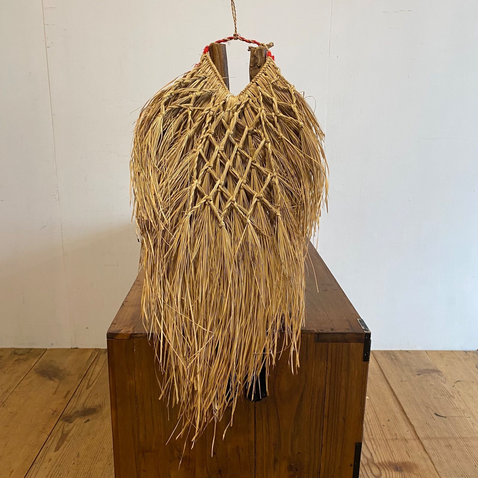 2点セット アンティーク 藁細工 藁蓑 民藝 壁飾り y448 - メルカリ
