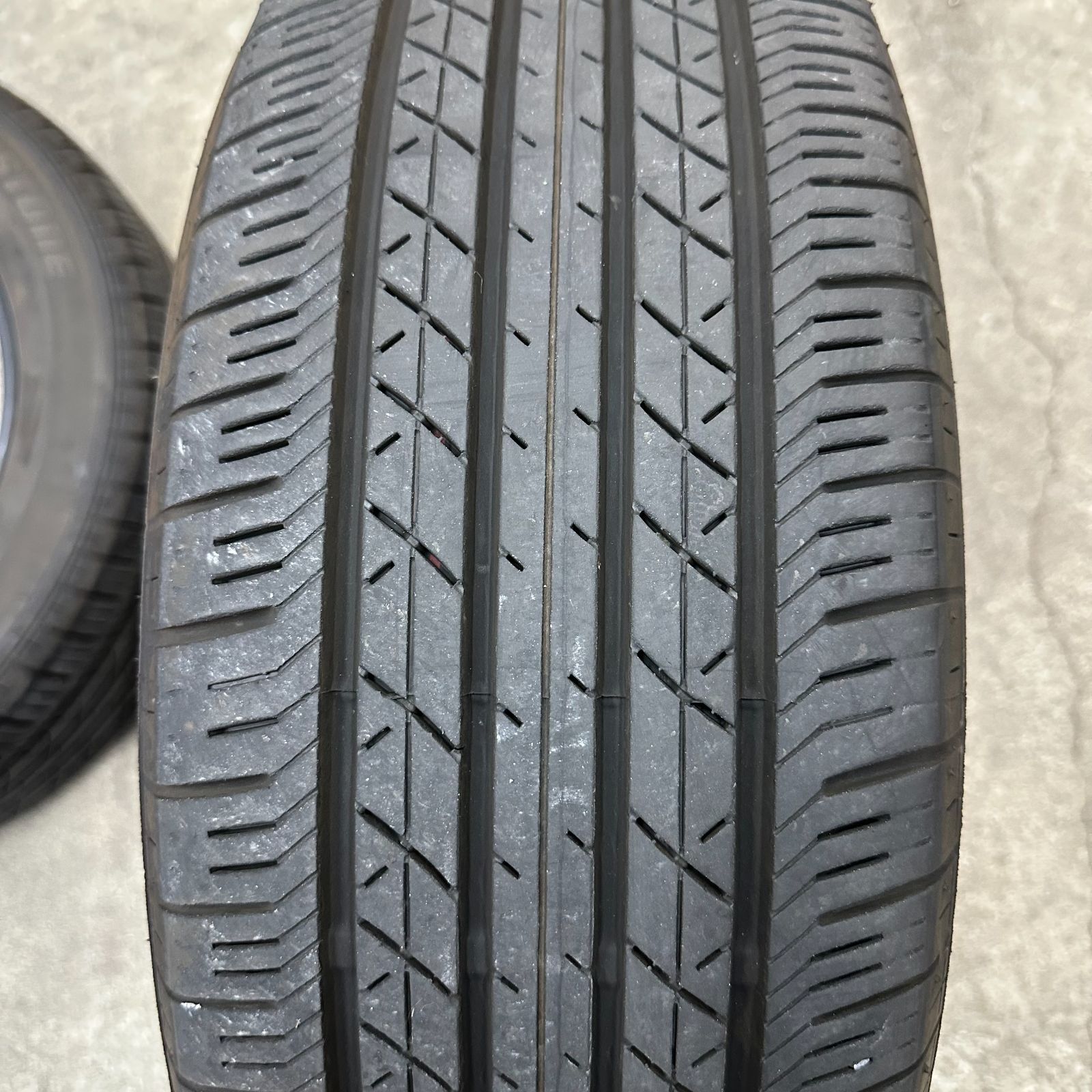 領収書発行可】〈中古品〉24年製 ブリヂストン TURANZA ER33 205/60R16
