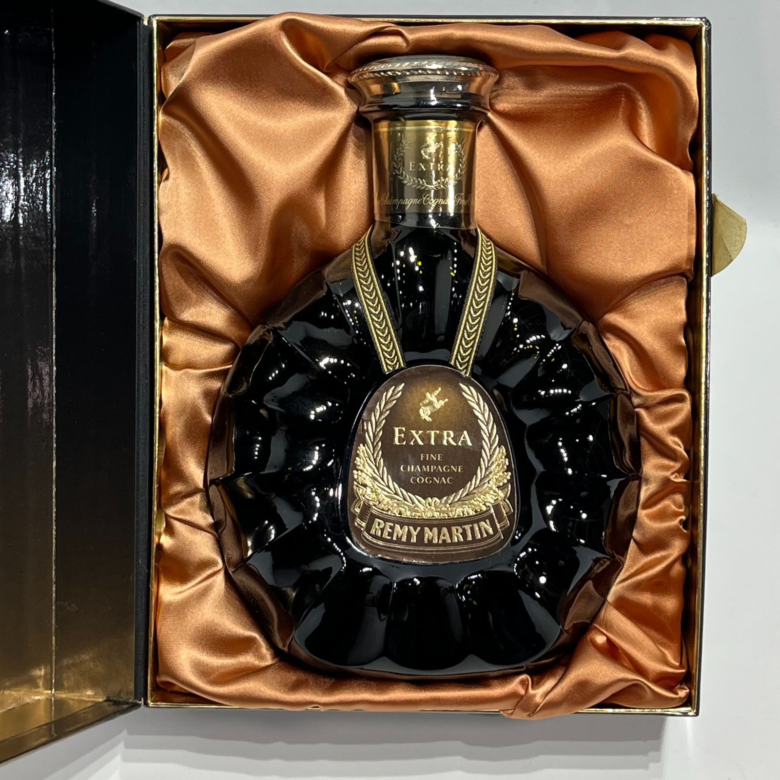 レミーマルタン エクストラ コニャック 700ml 箱付 - メルカリ