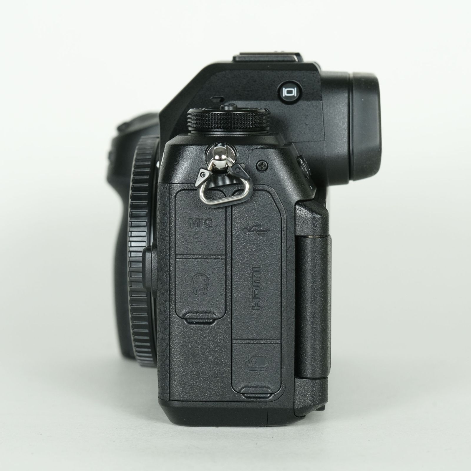 美品 | シャッター数11,725回｜CFexpressカード付] Nikon Z6III