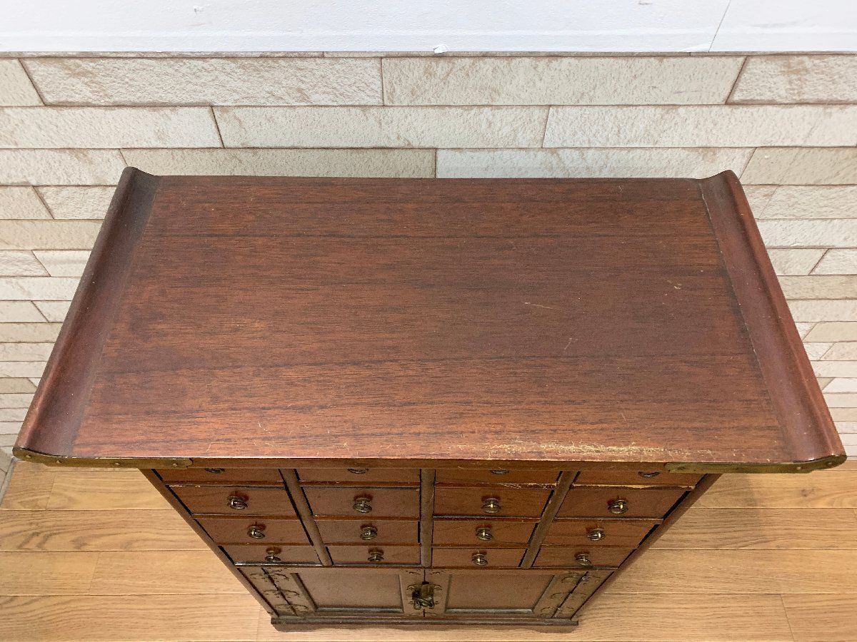 【値下げ】薬箪笥 ヤクジャン　李朝 引き出し16杯 楽天市場】李朝家具 薬箪笥 ヤクジャン 引き出し 収納 時代箪笥 タンス