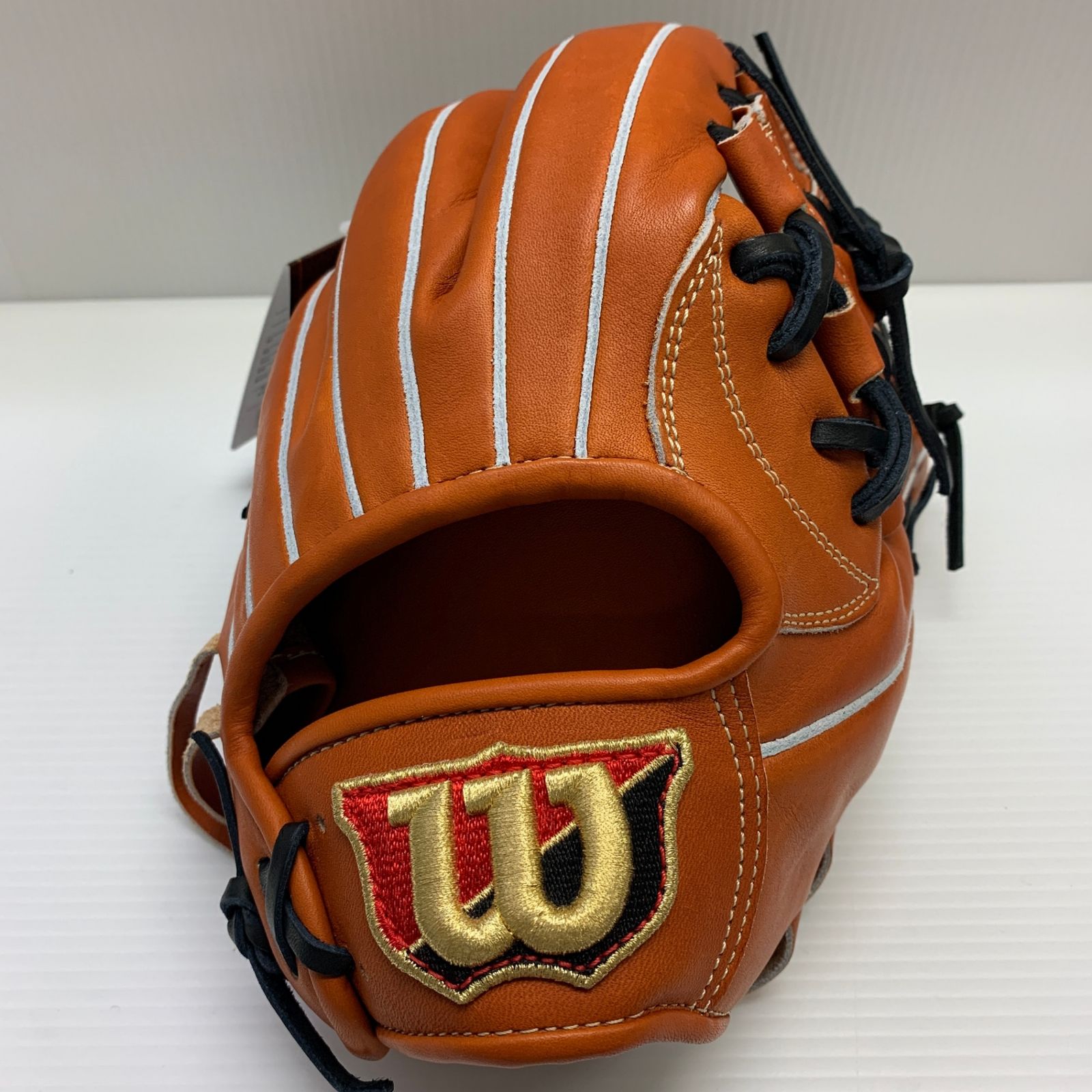 ウイルソン 硬式グローブ 内野手用 右投げ用 日本製[色焼けあり] ウイルソン 硬式グローブ 内野手用 右投げ用 日本製 [色焼けあり