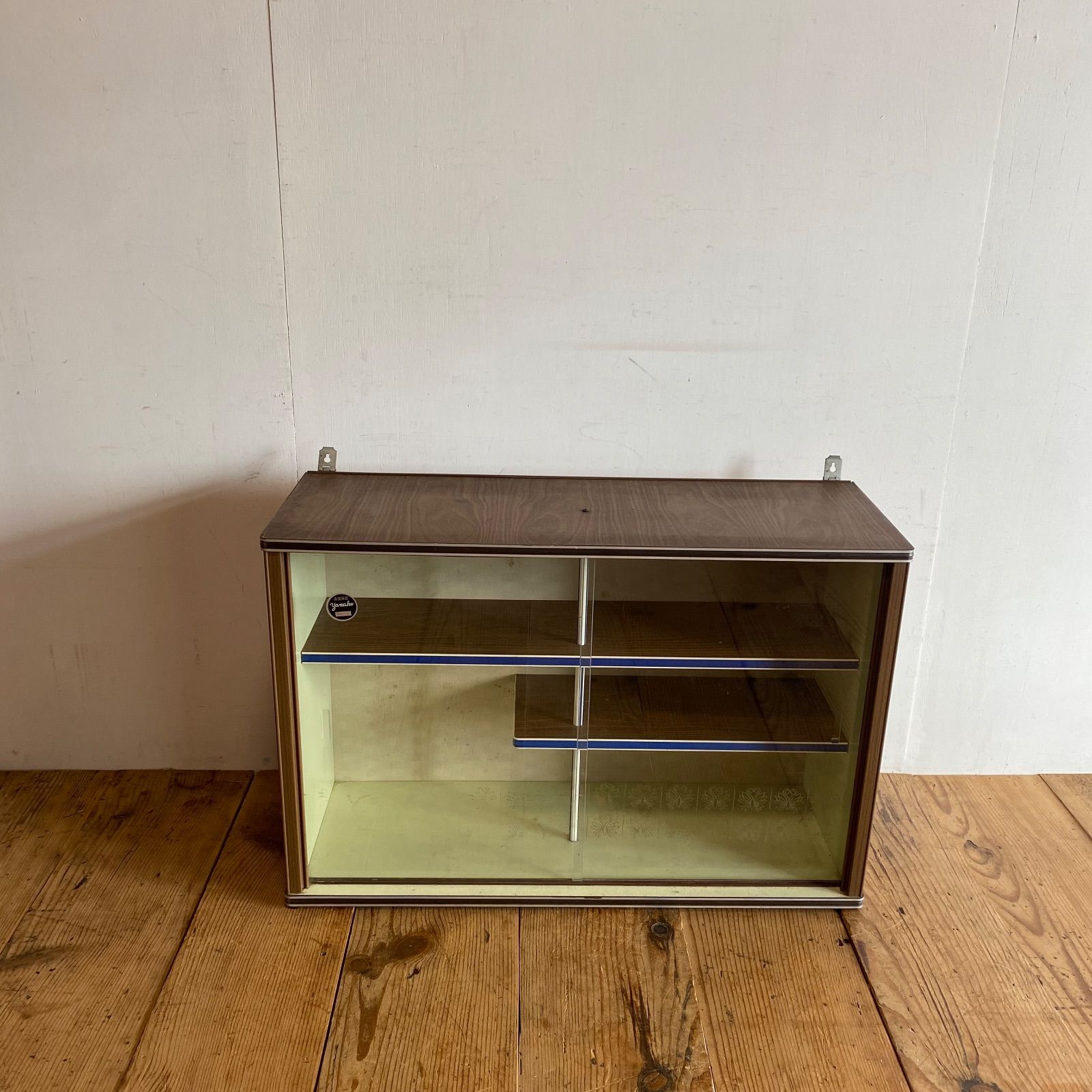 ヴィンテージ 古家具 古道具 ガラスケース 壁掛け ショーケース 引き戸