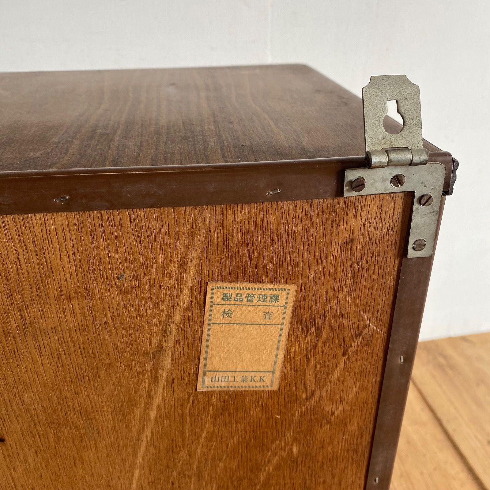 ヴィンテージ 古家具 古道具 ガラスケース 壁掛け ショーケース 引き戸