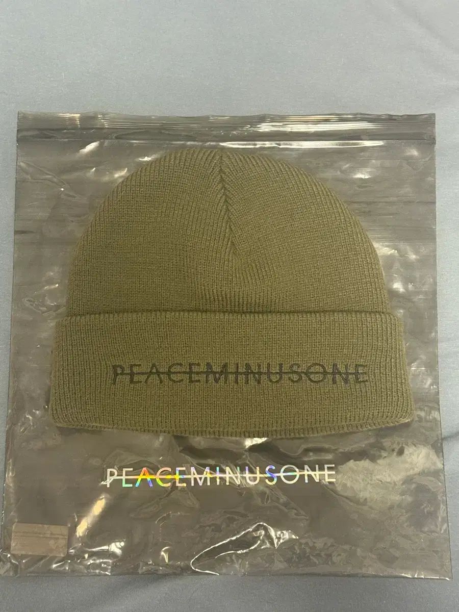 PEACEMINUSONE ビーニー カーキ - メルカリ