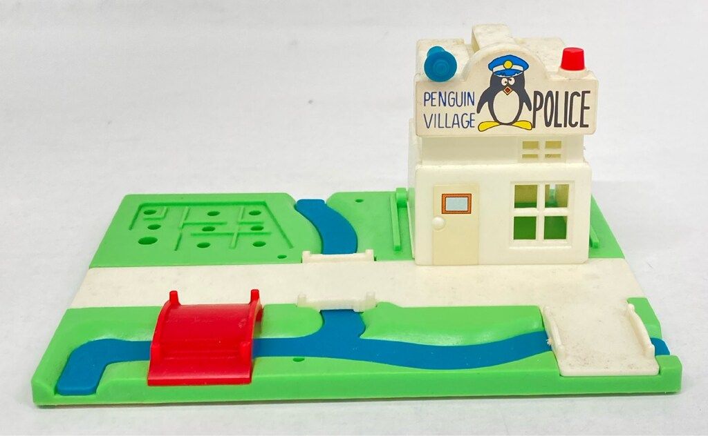ポピー ペンギン村分譲中 第一期分譲 ペンギン村警察署 3 - メルカリ