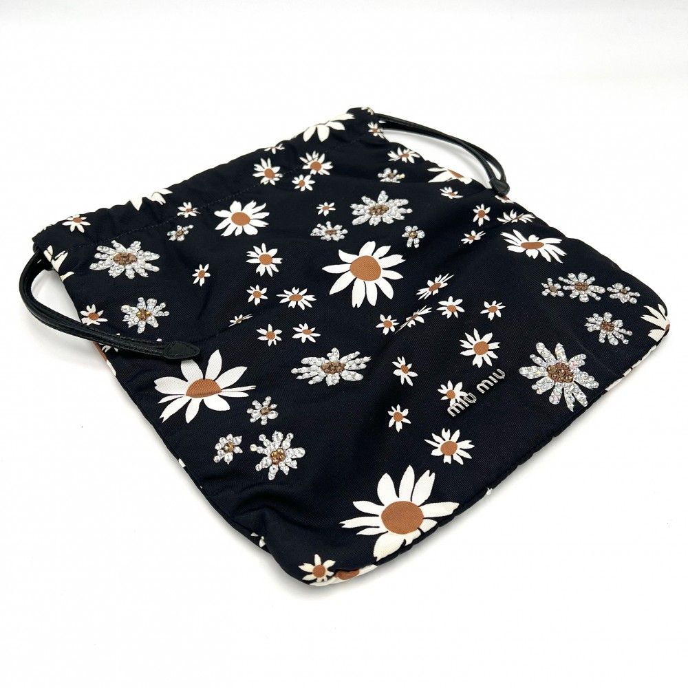 MIUMIU デニム　ポーチ　巾着　美品♡ MIU MIU - ミュウミュウデニム巾着の通販 by マルコ｜ミュウミュウなら