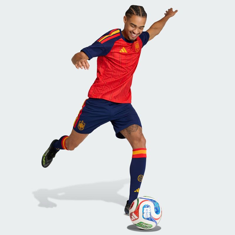 adidas スペイン代表　ショートパンツ　ショーツ　ユーロ　サッカー adidas スペイン代表 ショートパンツ ショーツ ユーロ サッカー adidas