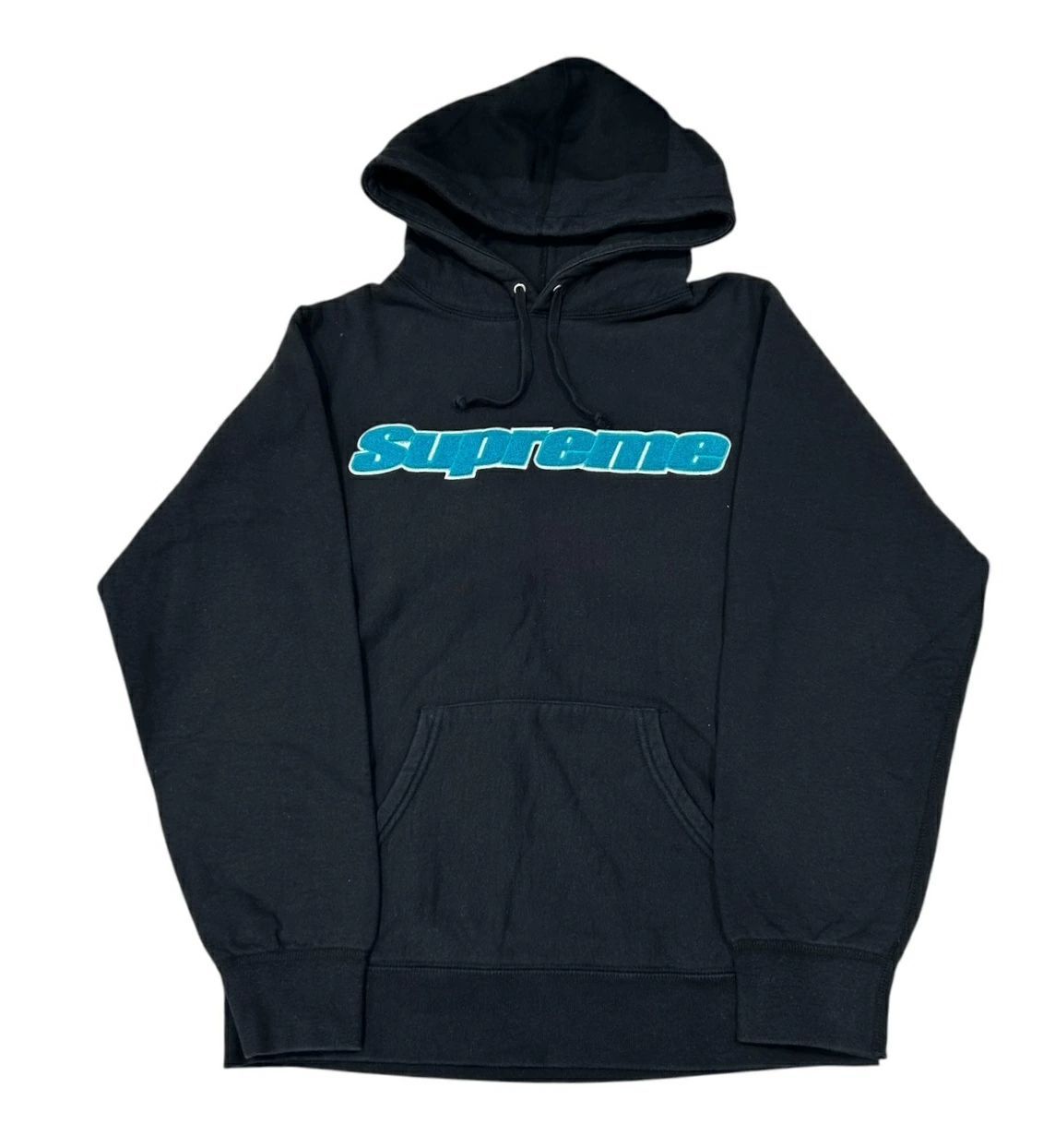 【中古】Supreme シュプリーム パーカー トップス スウェット 黒 ブラック ロゴ ブルー メンズ Ｍサイズ 【ブランドギャラリー東心斎橋店】 中古】Supreme シュプリーム パーカー トップス スウェット 黒