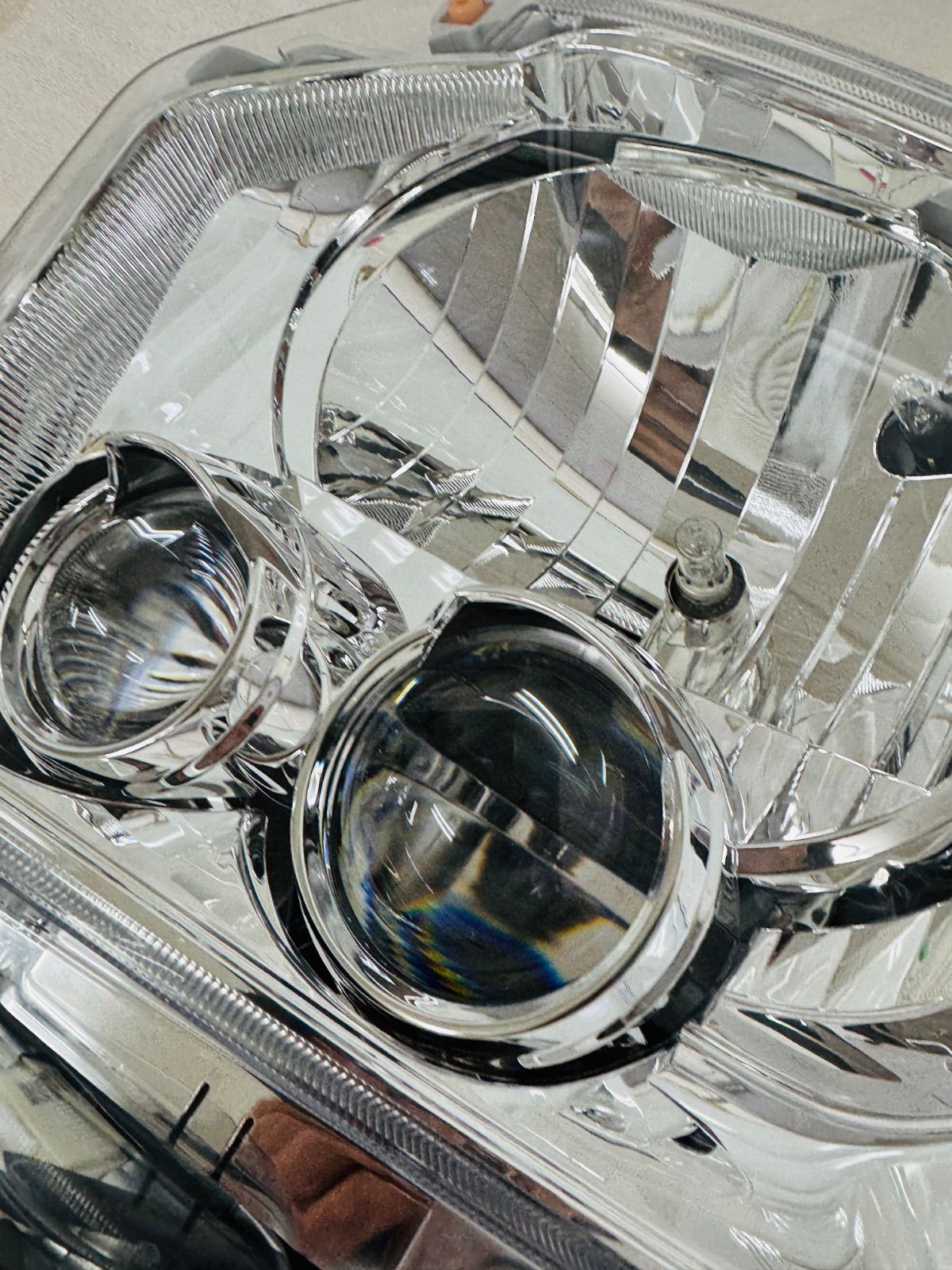 トヨタ TOYOTA 200系ハイエース 純正LEDヘッドランプ 純正LEDヘッド