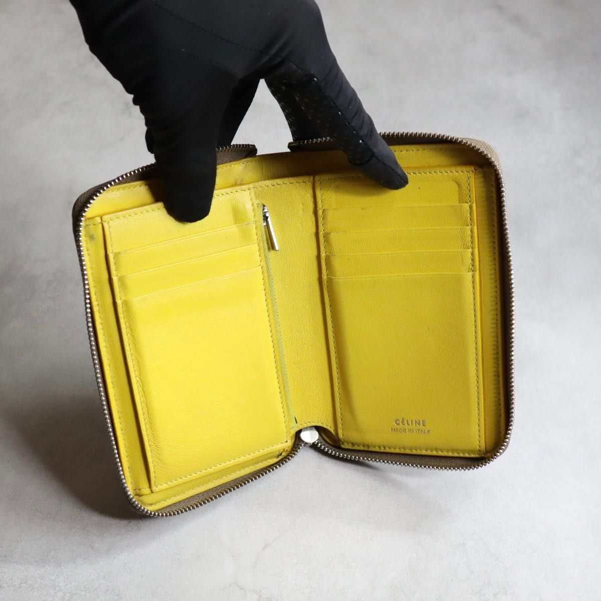 CELINE セリーヌ / ミディアムジップアラウンドウォレット 二つ折り