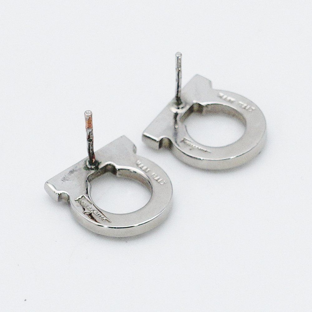 サルバトーレ フェラガモ Salvatore Ferragamo ガンチーニ ライン