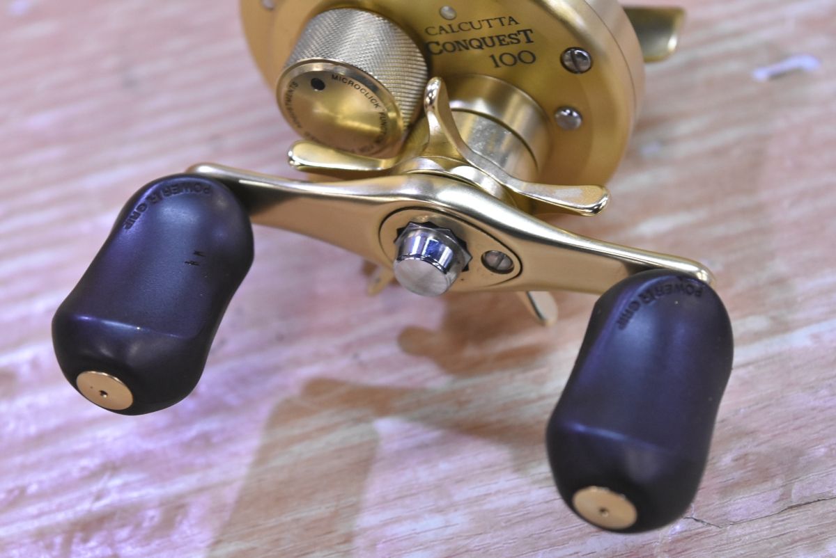 シマノ 01 カルカッタ コンクエスト 100 右 SHIMANO CALCUTTA CONQUEST
