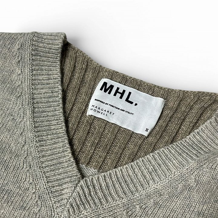 MHL. マーガレット・ハウエル　ニット MHL マーガレットハウエル Vネックニット [44A1804] - メルカリ