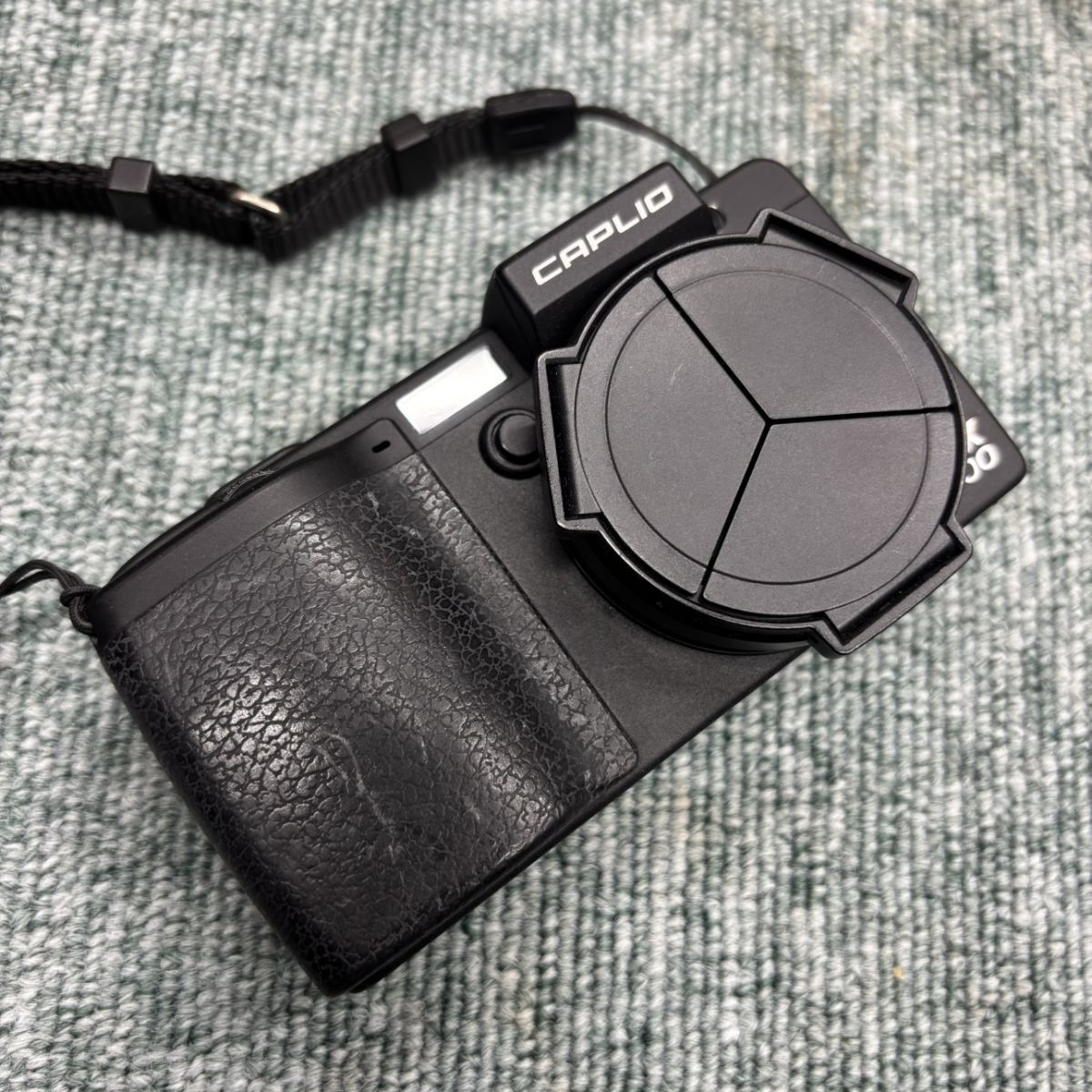 デジタルカメラ RICOH Caplio GX CAPLIO GX100 VF KIT Amazon | RICOH Caplio (キャプリオ) GX100 VF KIT | コンパクト 通販