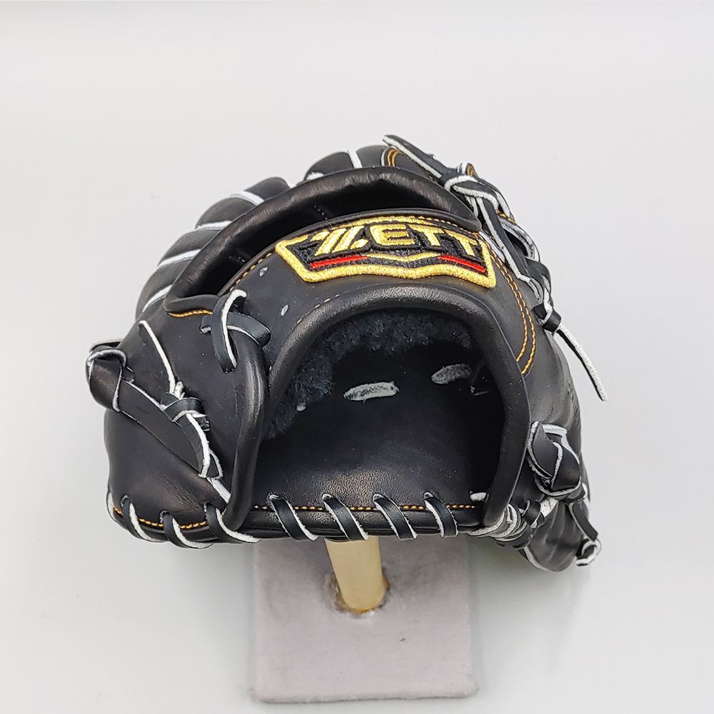 新品 (高校野球対応)】 ゼット 硬式グローブ / 外野手用 無料型付け