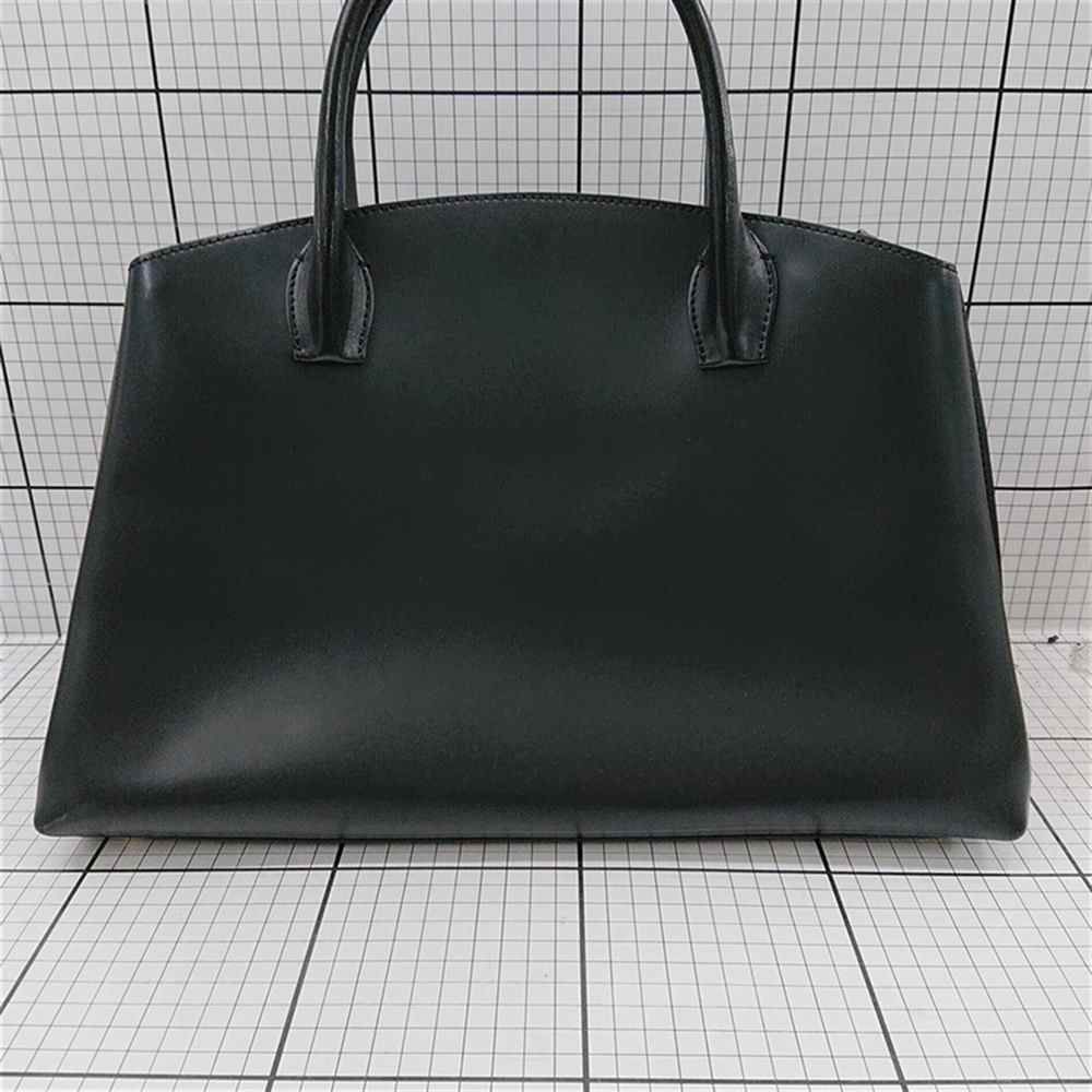 ◇ Θ イアクッチ IACUCCI レザー ハンドバッグ ブラック系 レディース