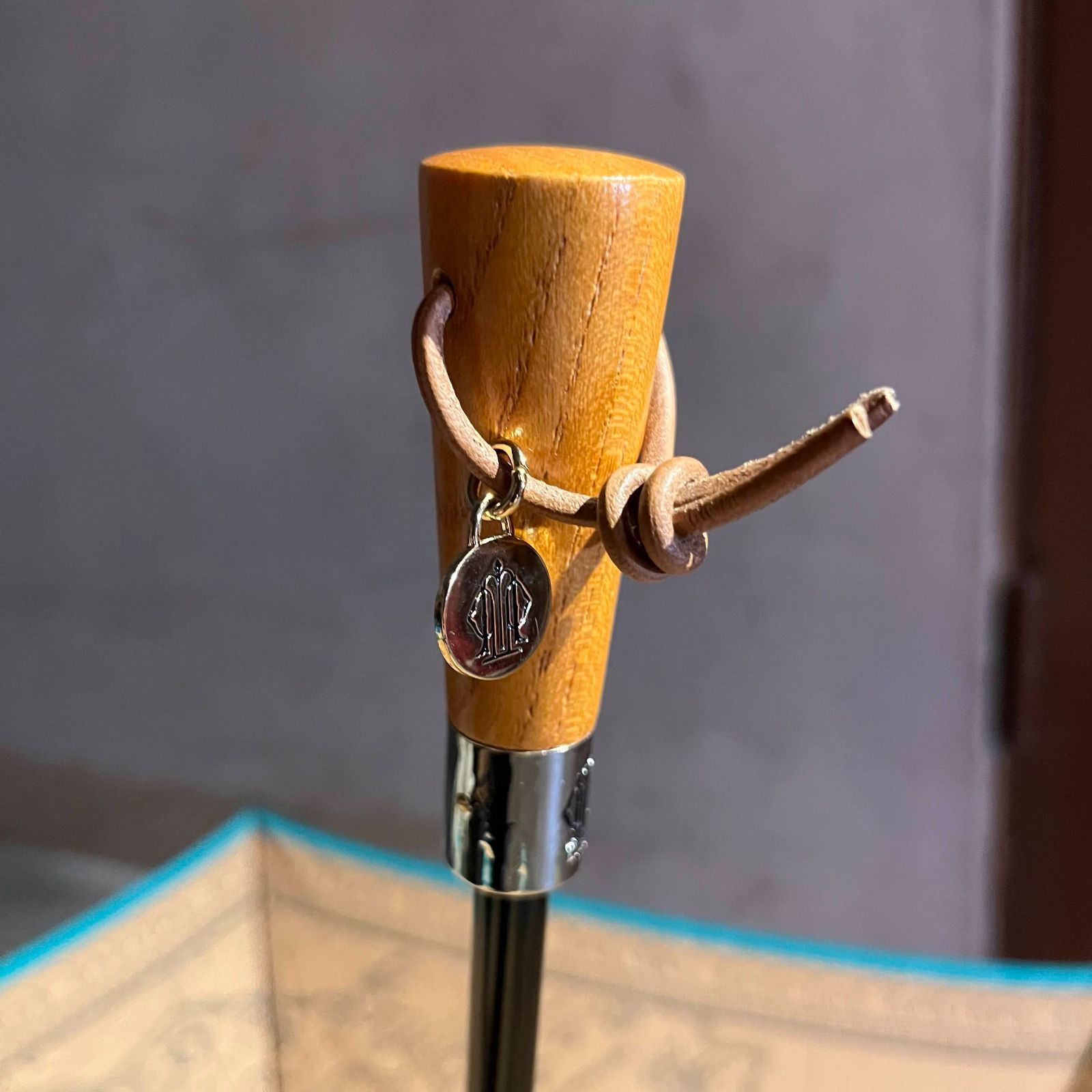 manipuri 晴雨兼用折傘 マップ柄 マニプリ 折りたたみ傘 地図 ベージュ