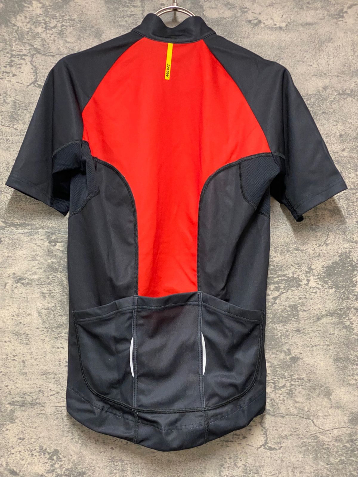 【新品　定価19,250円】MAVICマヴィック半袖サイクルジャージMサイズ 新品 定価19,】MAVICマヴィック半袖サイクルジャージMサイズ
