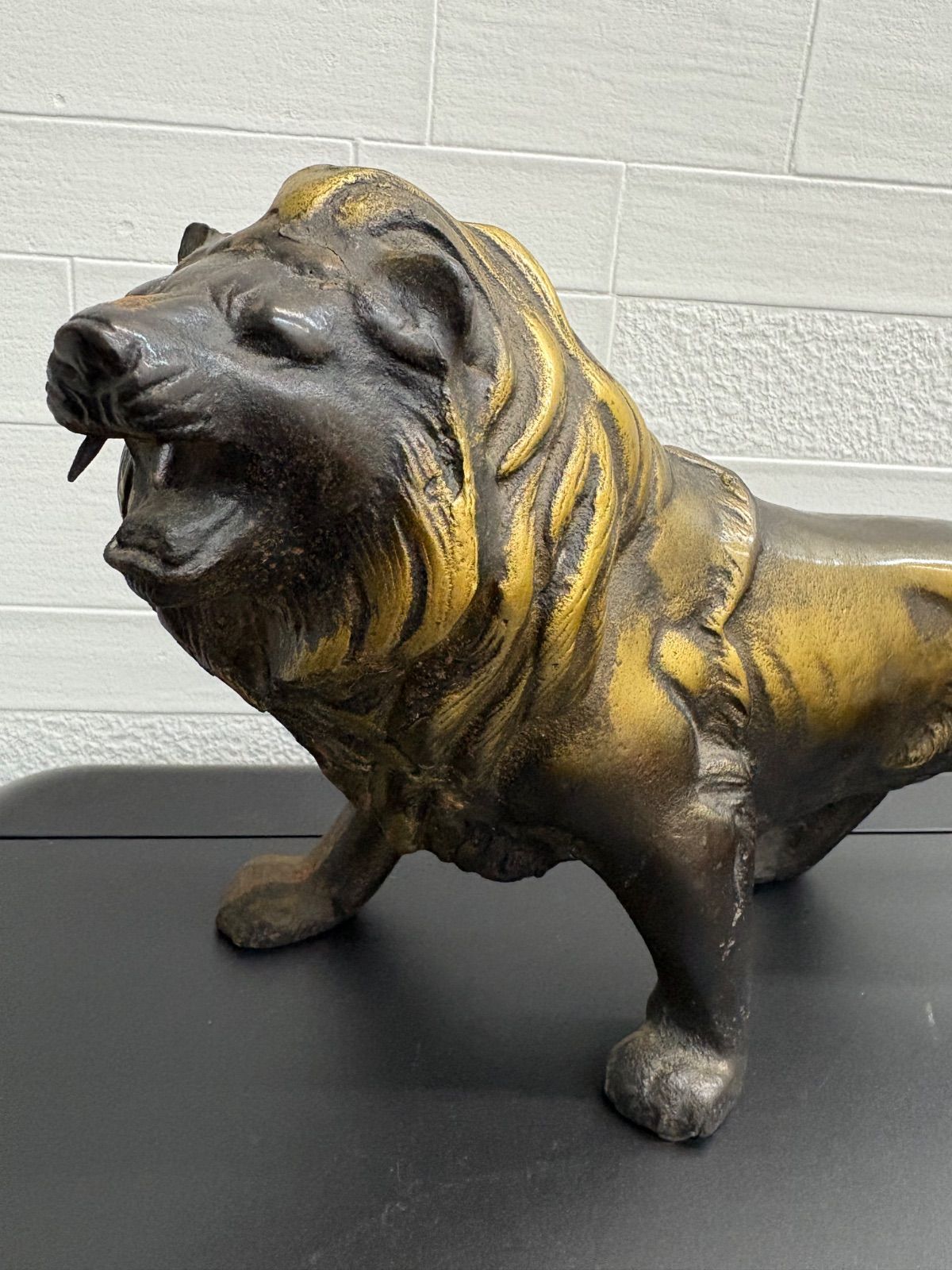 ライオンオブジェ置物 - メルカリ