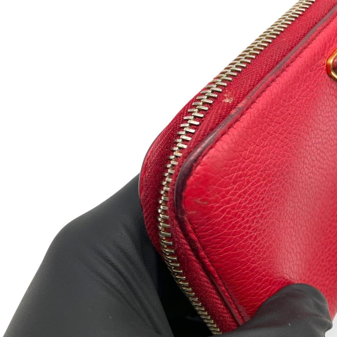 【極美品✨】PRADA ブラック レザー 長財布 ラウンドジップ レッド 良品 PRADA プラダ ラウンドファスナー 長財布 レッド 三角ロゴ 本革