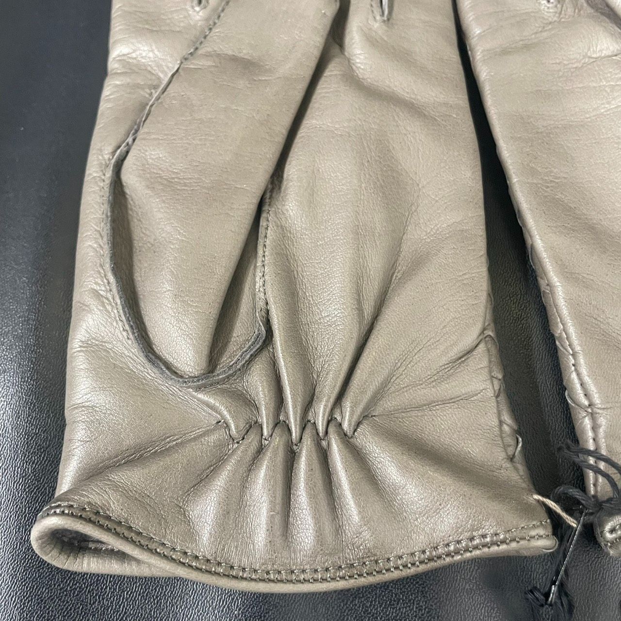  BOTTEGA ボッテガ レザー手袋 ユニセックス 男女 手袋 アームカバー 小物